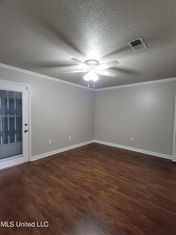 2589 Santa Rosa Cove, Biloxi, MS 39531