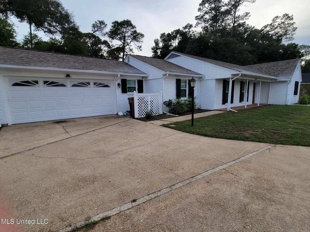 2589 Santa Rosa Cove, Biloxi, MS 39531