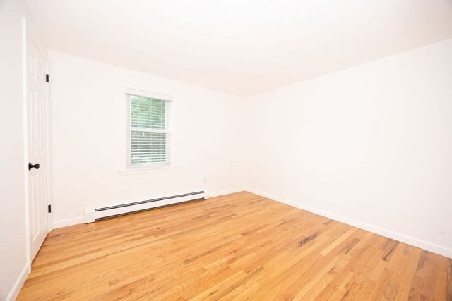 6 Hilltop Dr, Bourne, MA 02561