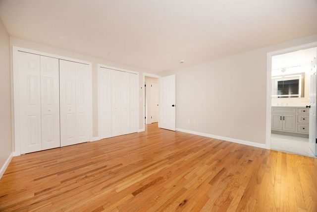 6 Hilltop Dr, Bourne, MA 02561
