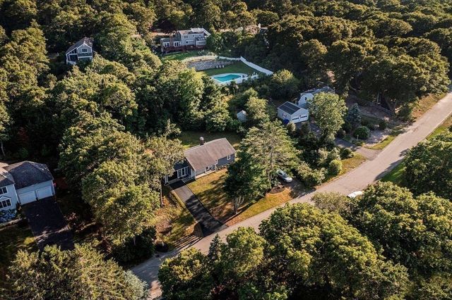 6 Hilltop Dr, Bourne, MA 02561