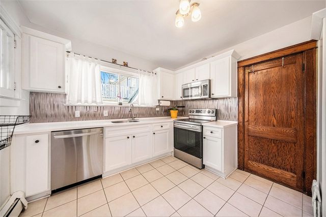 1754 Jackson Avenue, Ann Arbor, MI 48103