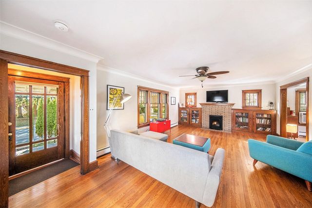 1754 Jackson Avenue, Ann Arbor, MI 48103