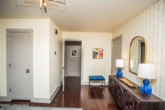 4609 10th Street, Lubbock, TX 79416