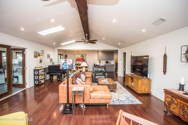 4609 10th Street, Lubbock, TX 79416