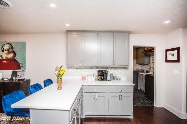 4609 10th Street, Lubbock, TX 79416