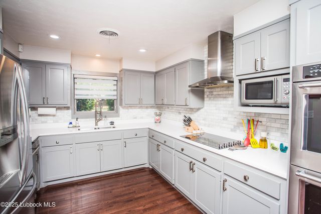 4609 10th Street, Lubbock, TX 79416