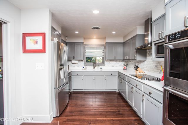 4609 10th Street, Lubbock, TX 79416