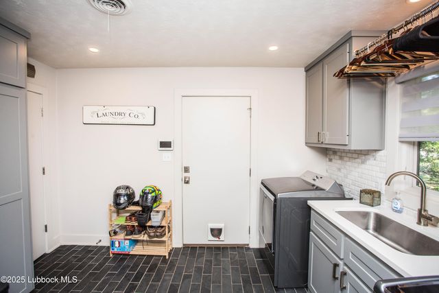 4609 10th Street, Lubbock, TX 79416