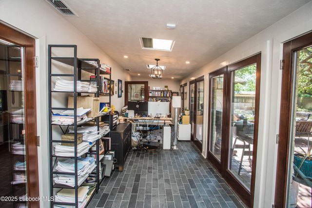 4609 10th Street, Lubbock, TX 79416