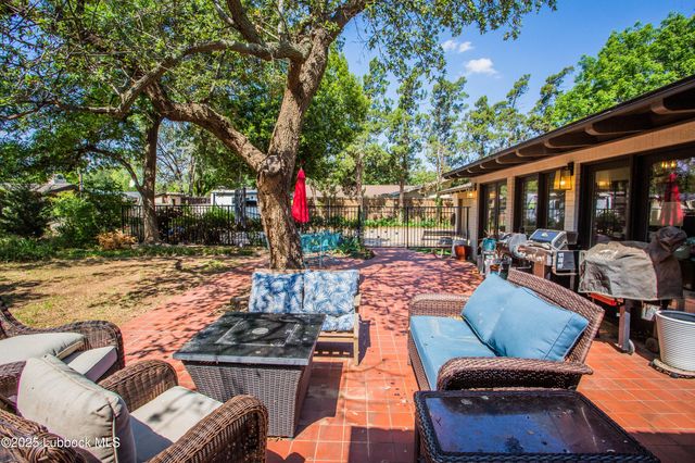 4609 10th Street, Lubbock, TX 79416