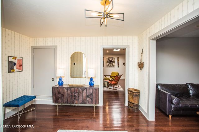 4609 10th Street, Lubbock, TX 79416