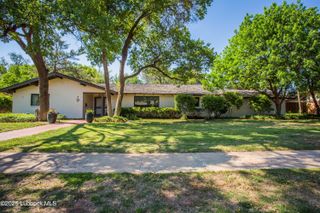 4609 10th Street, Lubbock, TX 79416