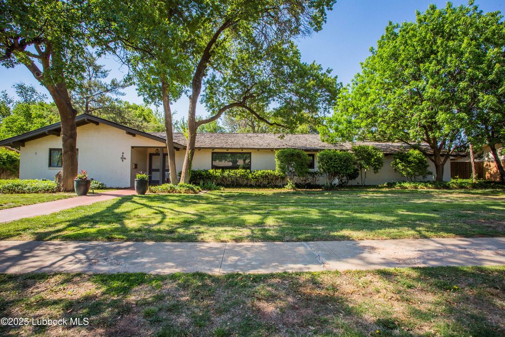 4609 10th Street, Lubbock, TX 79416