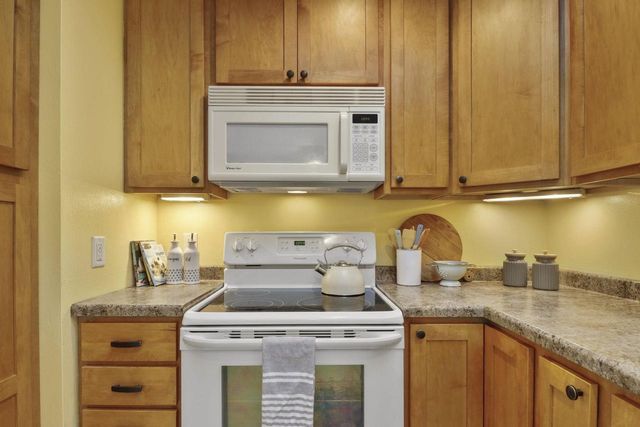 305 Belmont Road, Madison, WI 53714