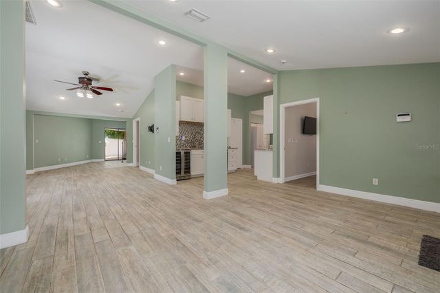 941 65TH STREET S, St Petersburg, FL 33707