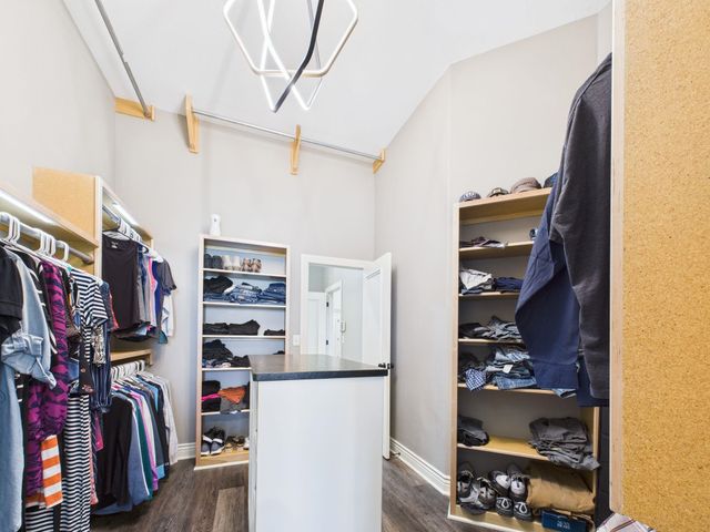 2693 N Bayside St, Wichita, KS 67205