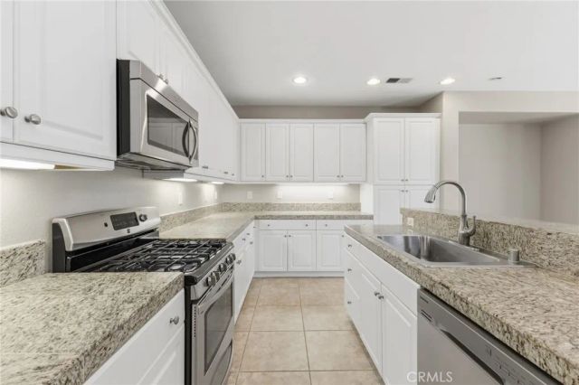 25602 Mesa Edge Court, Menifee, CA 92585