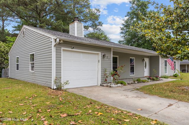 101 Eastview Court, Jacksonville, NC 28546