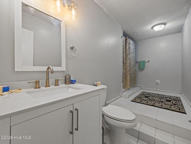 101 Eastview Court, Jacksonville, NC 28546