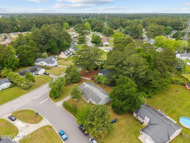 101 Eastview Court, Jacksonville, NC 28546