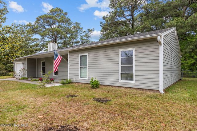 101 Eastview Court, Jacksonville, NC 28546