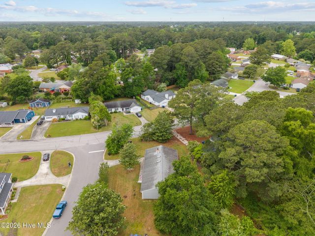 101 Eastview Court, Jacksonville, NC 28546