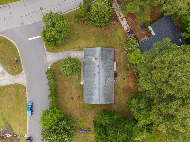 101 Eastview Court, Jacksonville, NC 28546