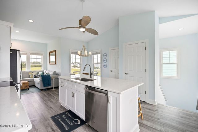 494 Ocean Boulevard W, Supply, NC 28462
