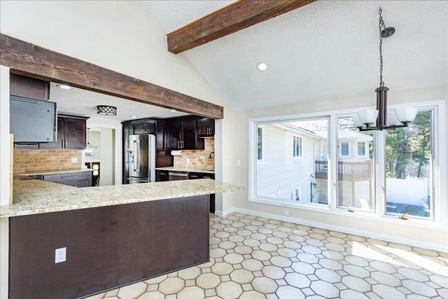 16 Cayuga Rd, Tewksbury, MA 01876