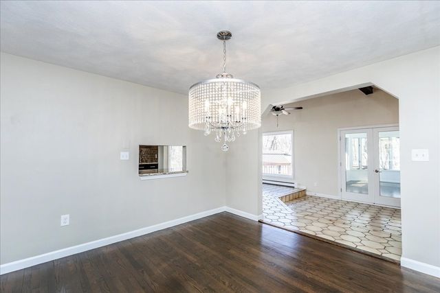 16 Cayuga Rd, Tewksbury, MA 01876