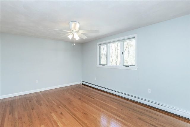 16 Cayuga Rd, Tewksbury, MA 01876