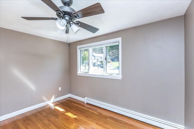 16 Cayuga Rd, Tewksbury, MA 01876