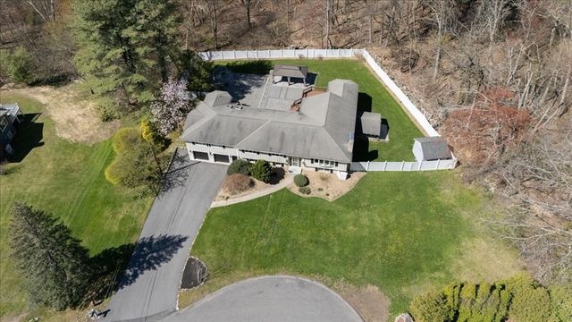 16 Cayuga Rd, Tewksbury, MA 01876