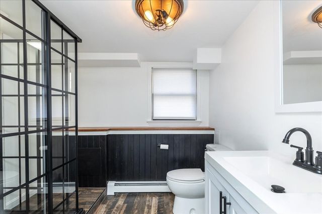 16 Cayuga Rd, Tewksbury, MA 01876