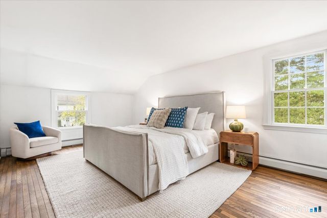 27 White Oak Shade Lane, New Canaan, CT 06840