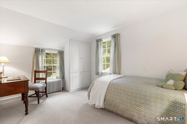 27 White Oak Shade Lane, New Canaan, CT 06840