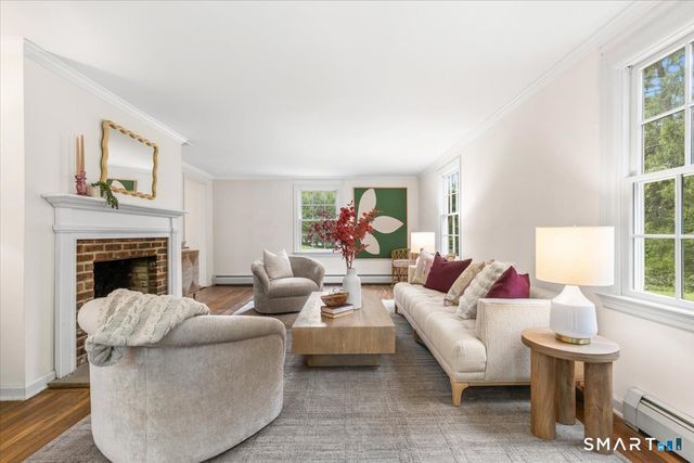 27 White Oak Shade Lane, New Canaan, CT 06840