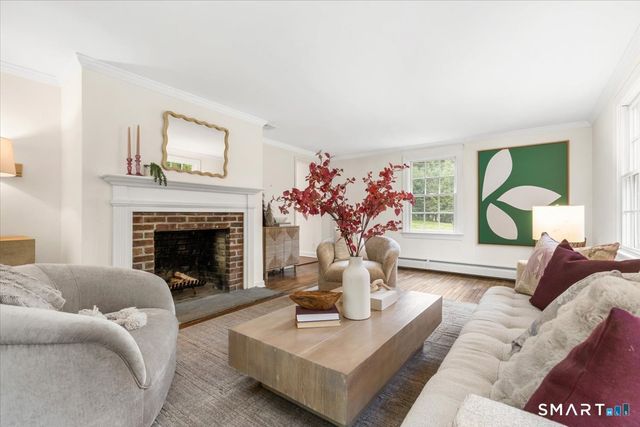 27 White Oak Shade Lane, New Canaan, CT 06840