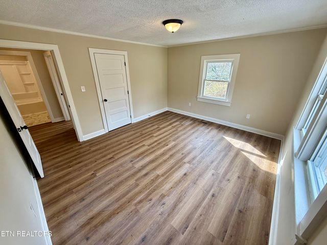 2516 Mynatt Rd, Knoxville, TN 37918