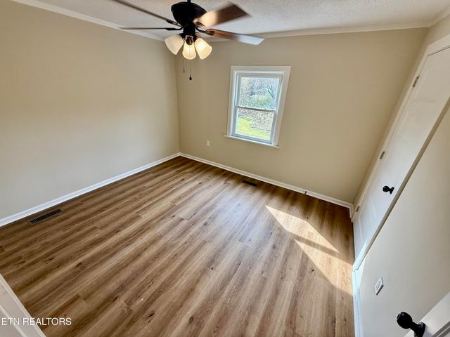 2516 Mynatt Rd, Knoxville, TN 37918