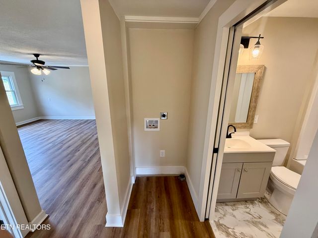 2516 Mynatt Rd, Knoxville, TN 37918