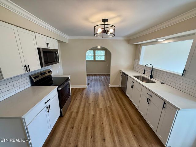 2516 Mynatt Rd, Knoxville, TN 37918