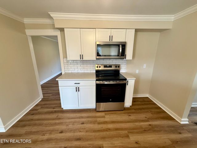 2516 Mynatt Rd, Knoxville, TN 37918