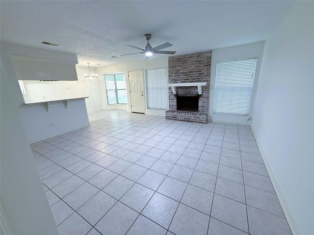 6902 Sandy Knolls Drive, Spring, TX 77379