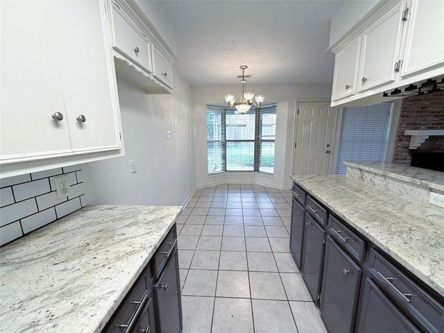 6902 Sandy Knolls Drive, Spring, TX 77379