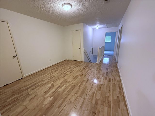 6902 Sandy Knolls Drive, Spring, TX 77379