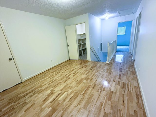 6902 Sandy Knolls Drive, Spring, TX 77379