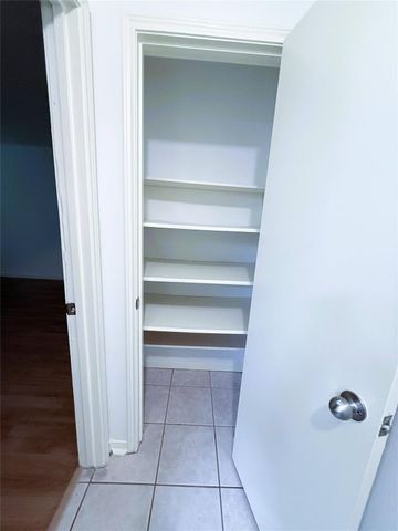 6902 Sandy Knolls Drive, Spring, TX 77379