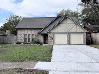 6902 Sandy Knolls Drive, Spring, TX 77379